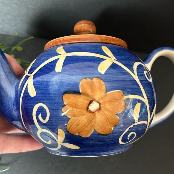 Herman Dodge & Son Ceramic Teapot Blue White Beige Floral Hand Painted - Picture 4 of 12